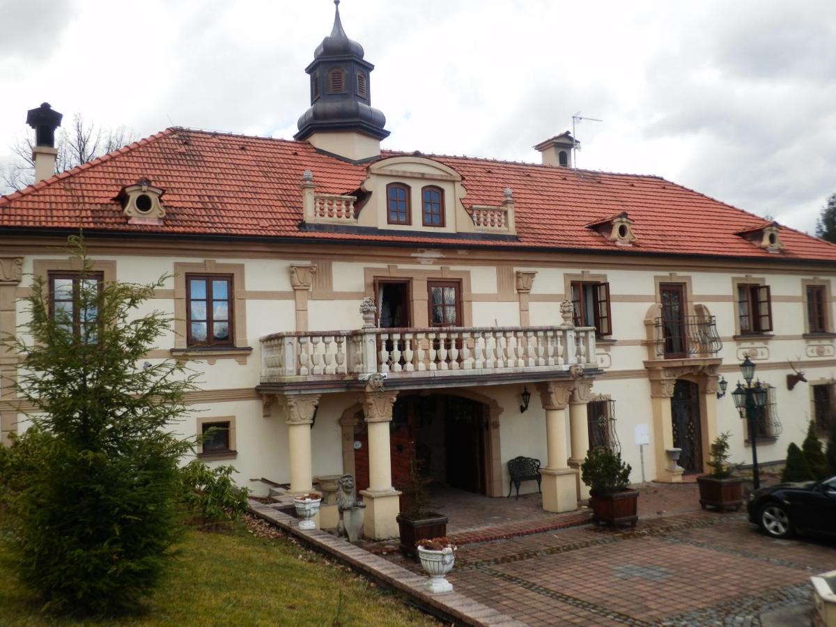 Zamecek Zdiky - Zamecky Apartman Bujanov Kültér fotó
