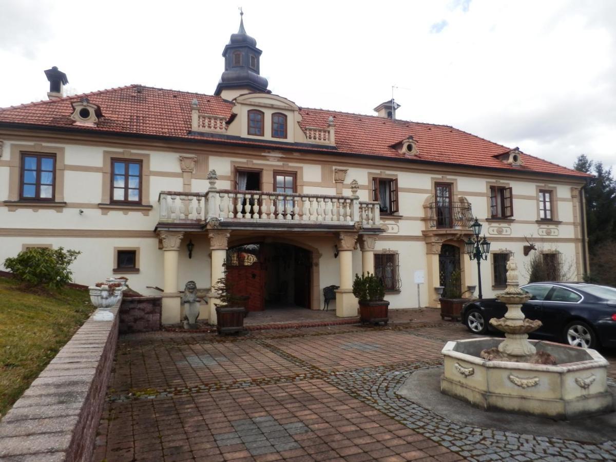 Zamecek Zdiky - Zamecky Apartman Bujanov Kültér fotó