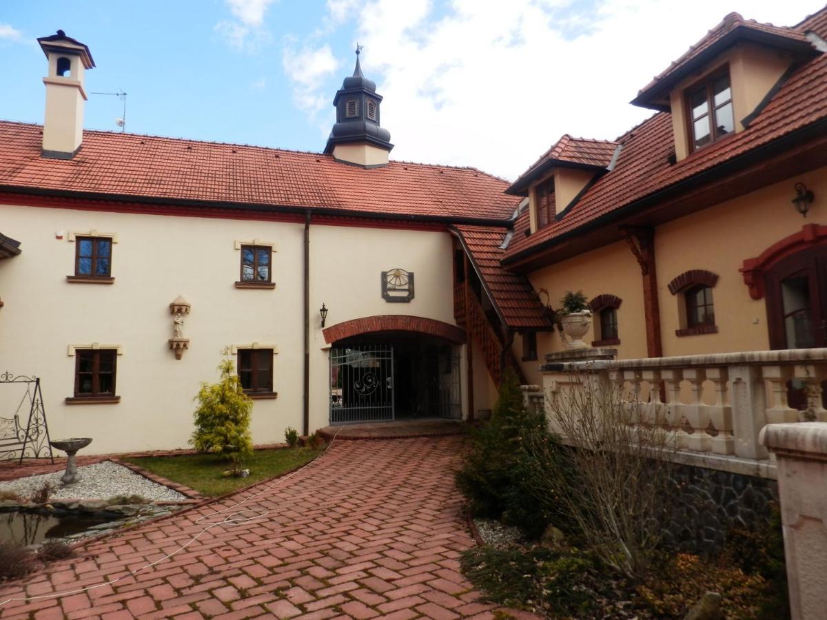 Zamecek Zdiky - Zamecky Apartman Bujanov Kültér fotó