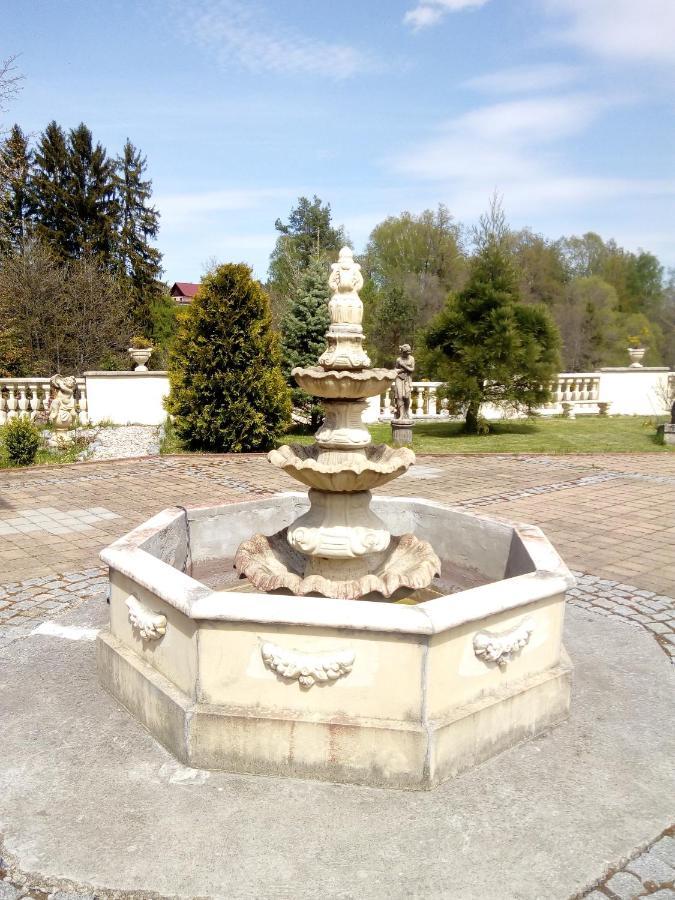 Zamecek Zdiky - Zamecky Apartman Bujanov Kültér fotó