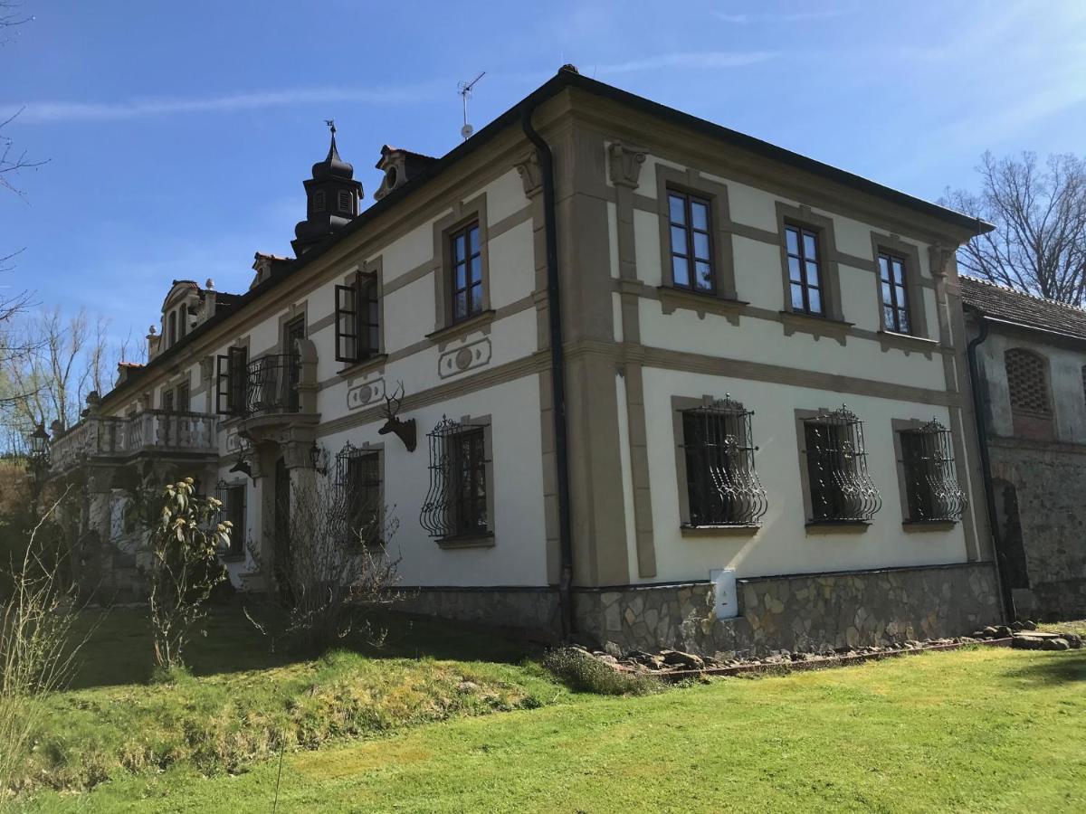 Zamecek Zdiky - Zamecky Apartman Bujanov Kültér fotó